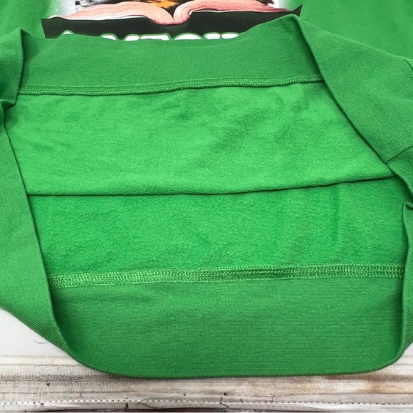 Fifth Sun We Hiss You a Meowy Catmas Green Crewneck Sweatshirt Size 2XL Cat Lady - Picture 9 of 14